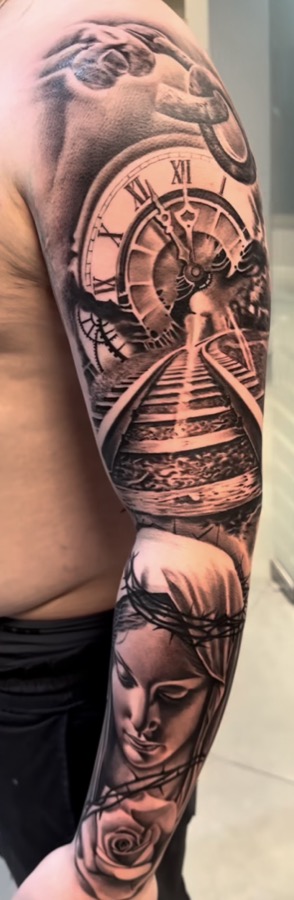 Tatuagem por Dylan Ribeiro